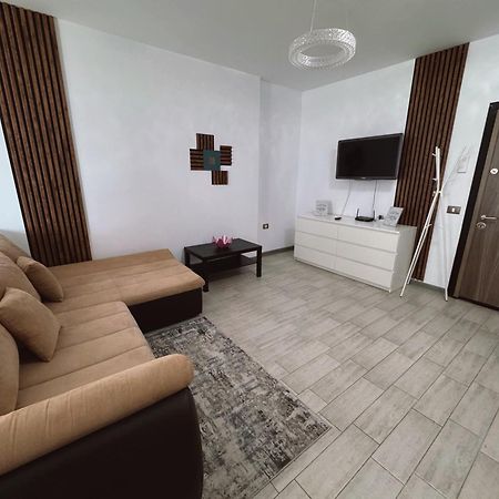 Desiree Beach Apartment Năvodari Buitenkant foto