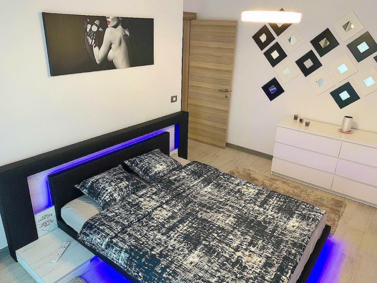Desiree Beach Apartment Năvodari Buitenkant foto